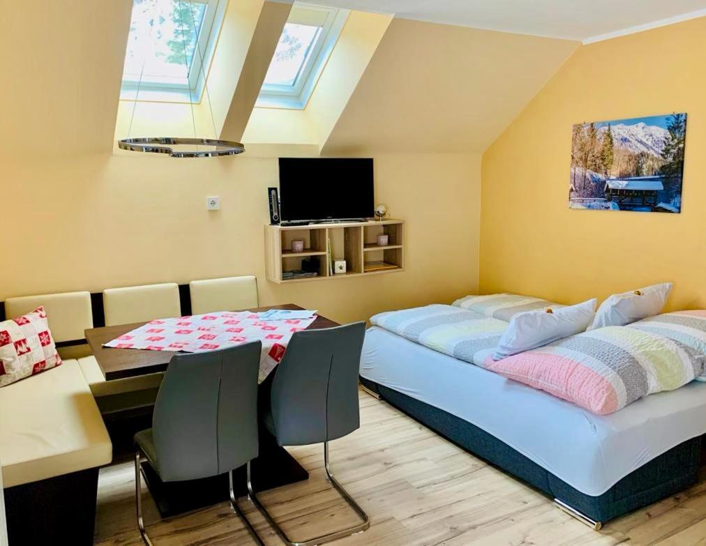 Ferienwohnung Lange ゲストリング・アン・デア・イップス エクステリア 写真